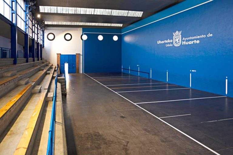 huarte-deporte-fronton2