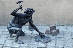 Zerbitzu Anitzetako/Igeltserotzako Enplegatuaren lanpostu baterako deialdia, SNE-ren bidez.