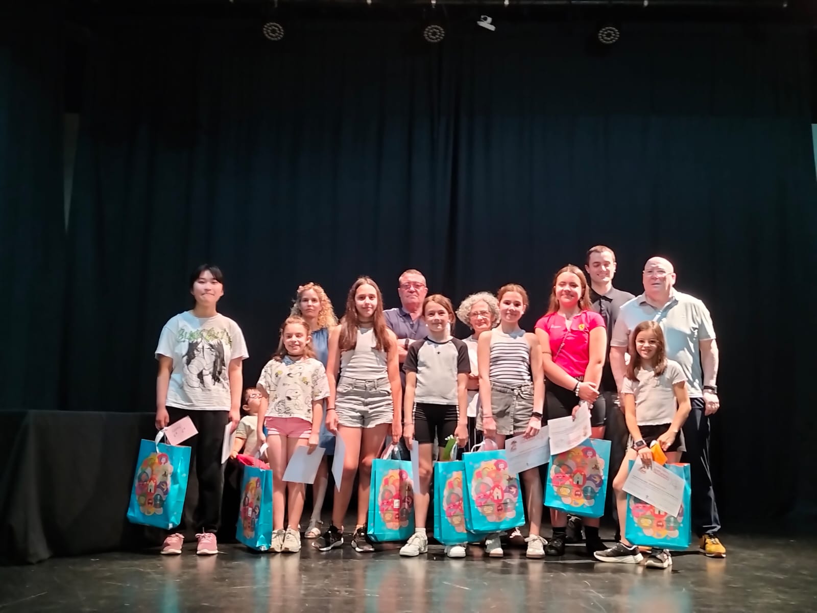 Oihana Sariak 2024 Uharteko Literatur Sariak banatu ditugu